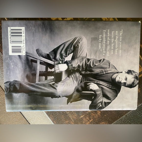 Lucky Man a  memoir  by Michael J. Fox (hardcover book) - Picture 2 of 4